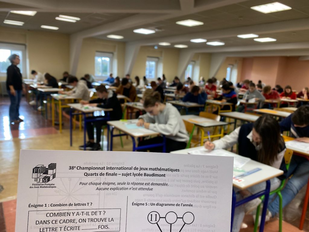 Pour la première fois, l'Ensemble Baudimont a organisé le quart de finale du championnat de la Fédération Française des jeux mathématiques.